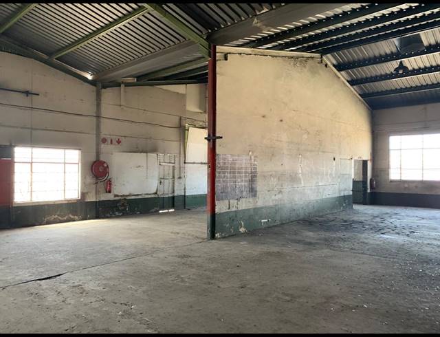 840M² WAREHOUSE TO LET IN ANDERBOLT
